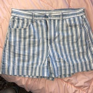 American eagle stripped shorts